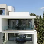 Alaya Apartment *