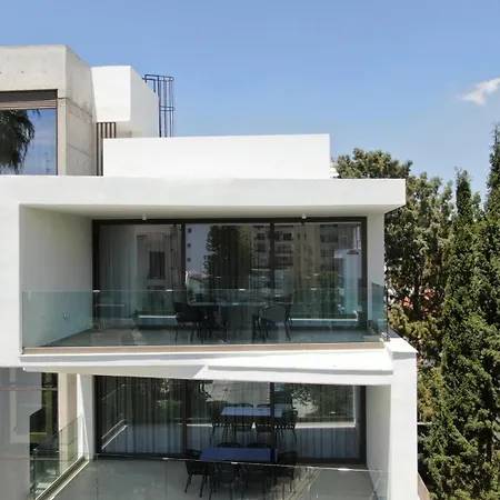 Alaya アパート *